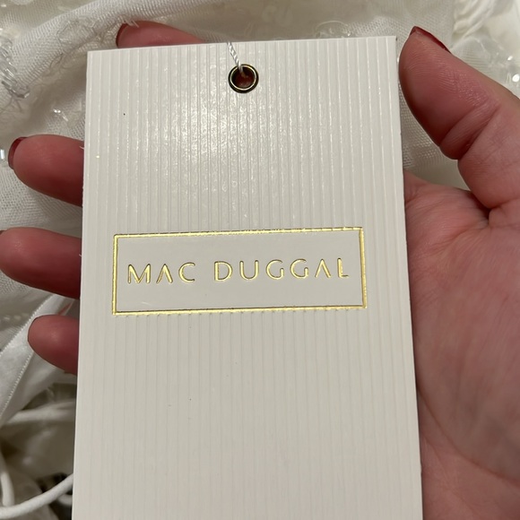 MAC DUGGAL GOWN - Picture 7 of 12